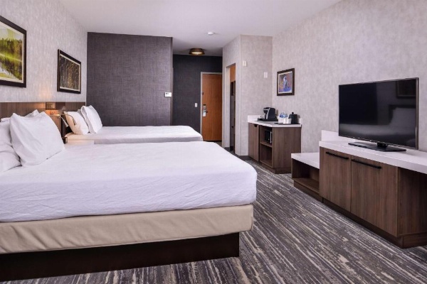 Hilton Garden Inn Bend image 14