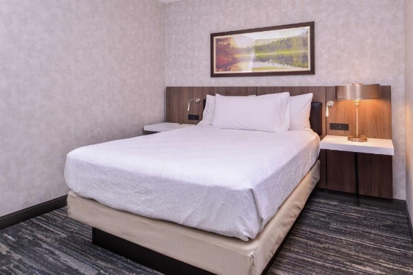 Hilton Garden Inn Bend image 28