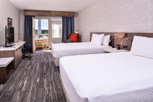 Hilton Garden Inn Bend image 43